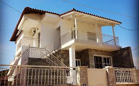 La Vita Apartments-Near Airport & Sea