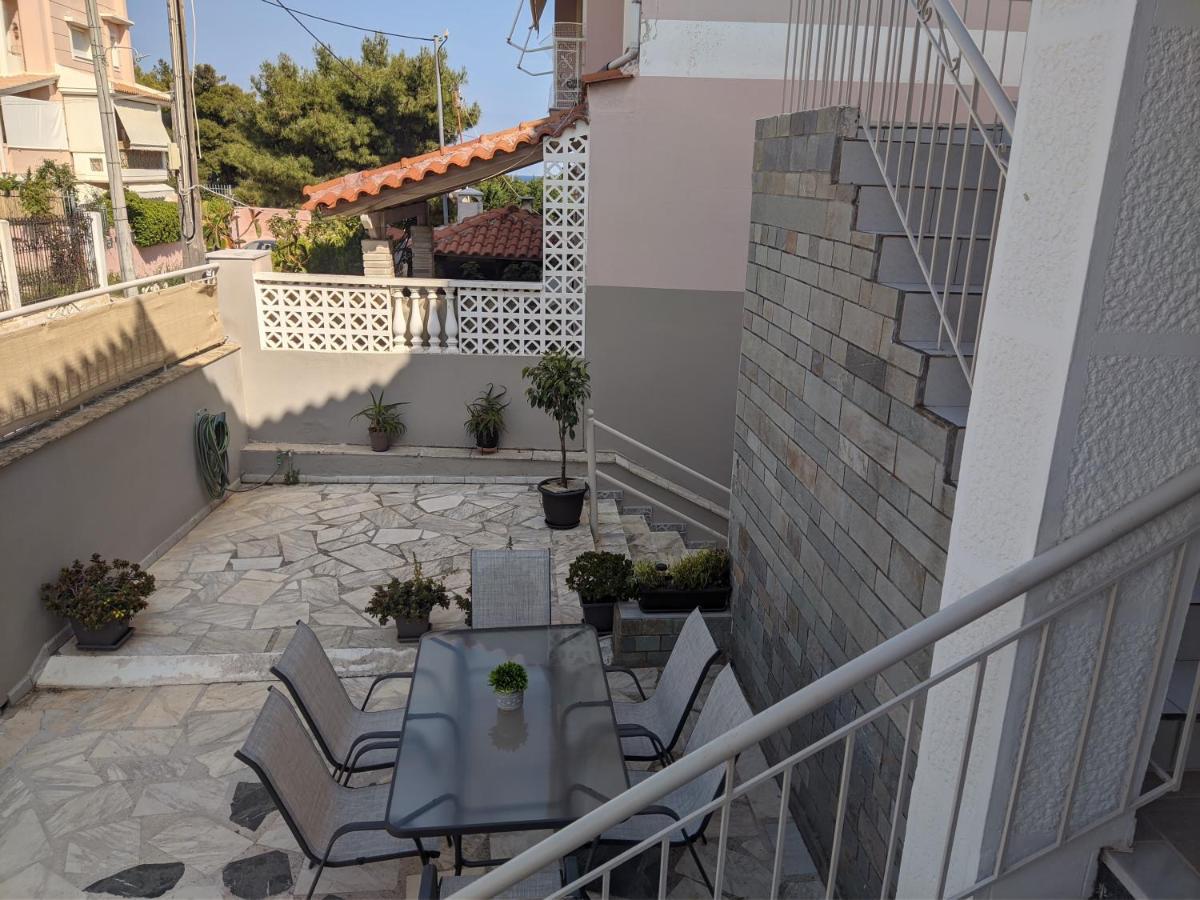 La Vita Apartments-Near Airport & Sea Луца Экстерьер фото